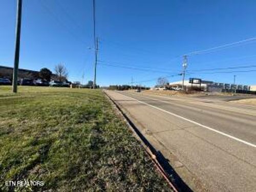 1 Chapman Highway Hwy, Seymour, TN, 37865 | Card Image