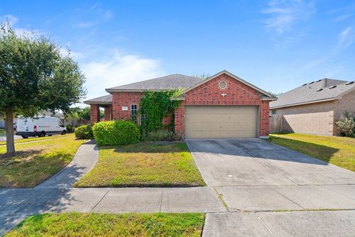 7510 Geiger Dr, Corpus Christi, TX, 78414-5761 | Card Image