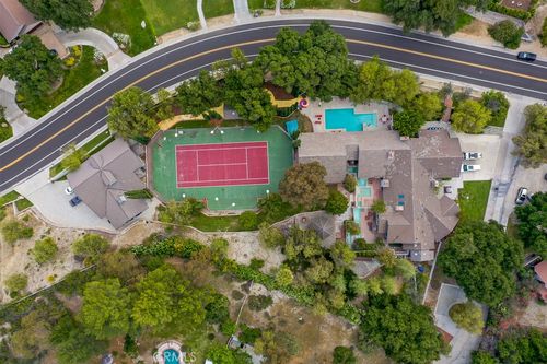 15657 Live Oak Springs Canyon Rd, Canyon Country, CA, 91387-4712 | Card Image