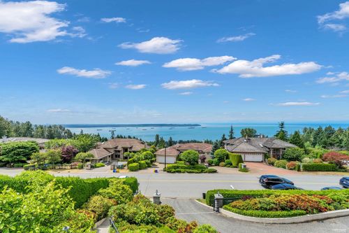 2589 Chairlift Road, West Vancouver, BC, V7S3E5 | Card Image