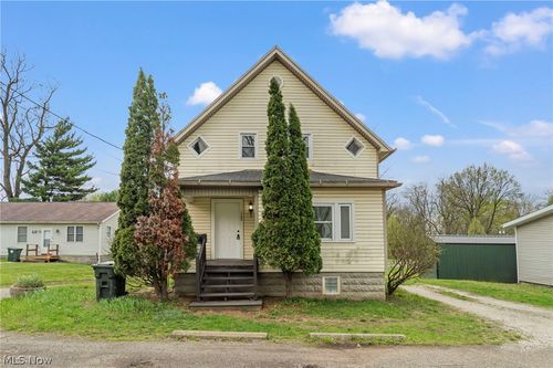 1308 Laiblin Pl Ne, Canton, OH, 44705-1110 | Card Image