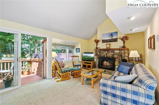 APT-3A - 108 Northridge Rd, Condo with 2 bedrooms, 2 bathrooms and null parking in Beech Mountain NC | Image 4