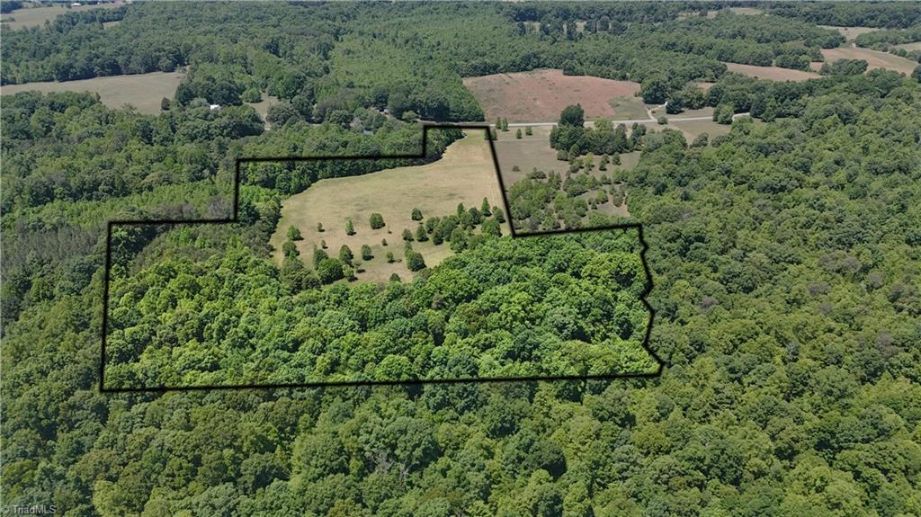 Land in Summerfield 5
