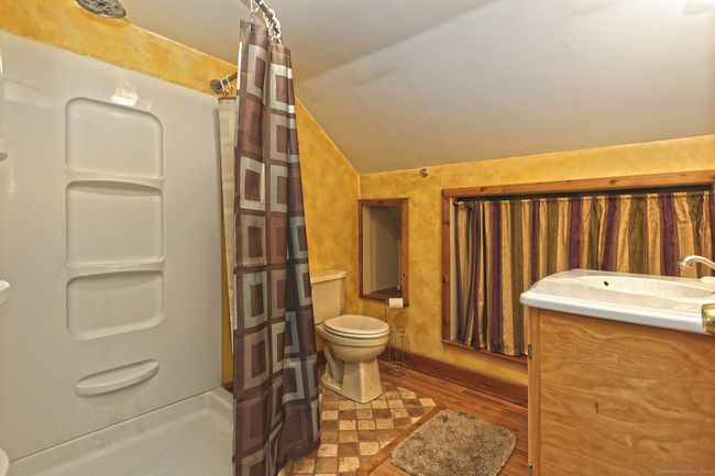25 Highland Ter, House other with 3 bedrooms, 2 bathrooms and 2 parking in Ansonia CT | Image 28
