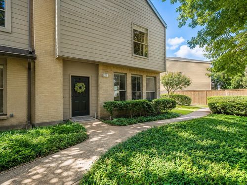 77-2100 Tanglewilde St, Houston, TX, 77063-1282 | Card Image