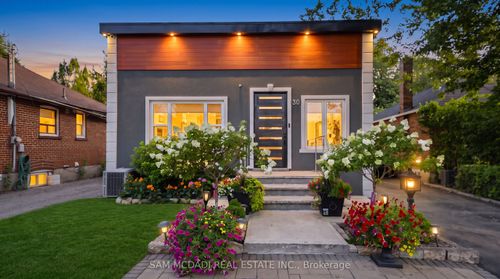 30 Maple Ave N, Mississauga, ON, L5H2S1 | Card Image