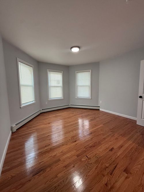 apt-1-78 Hollis St, Worcester, MA, 01610-3673 | Card Image