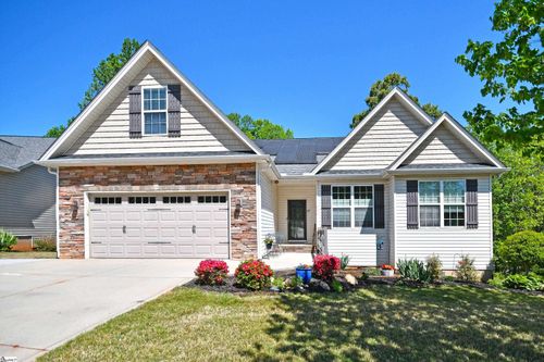 605 Summitbluff Dr, Greenville, SC, 29617-6196 | Card Image