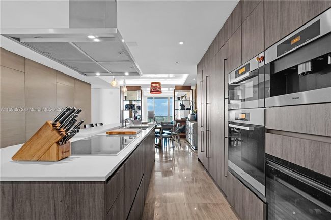 UNIT-1002S - 360 Ocean Dr, Condo with 4 bedrooms, 6 bathrooms and null parking in Key Biscayne FL | Image 12