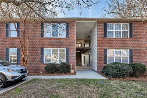 apt-b-1911 Walker Ave, Greensboro, NC, 27403-1667 | Card Image