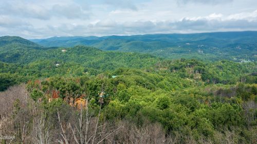 2 Headrick Lead, Sevierville, TN, 37862-8604 | Card Image
