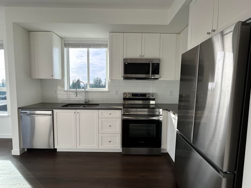 526-15738 85 Ave, Surrey, BC, V4N6Y1 | Card Image