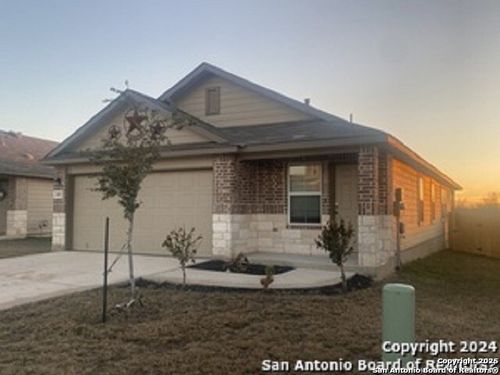 345 Middle Green Loop, Floresville, TX, 78114-0050 | Card Image