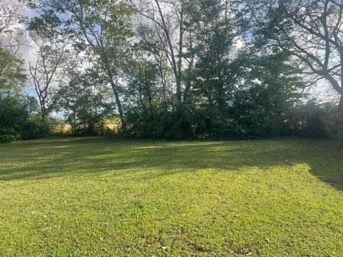 418 21st Ave W, Springfield, TN, 37172-3420 | Card Image