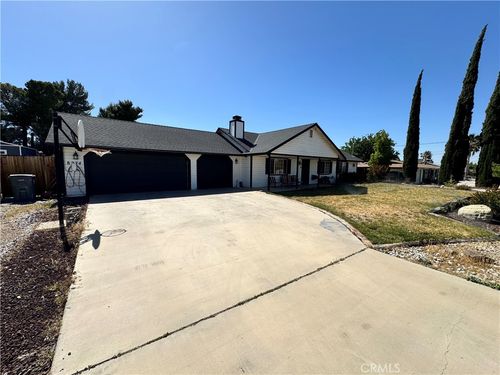 8274 Madera Ave, Hesperia, CA, 92345-7130 | Card Image