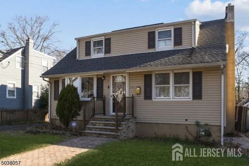 895 Madison Ave, Rahway, NJ, 07065-1701 | Card Image