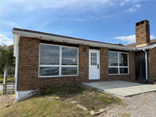 766 N Pike Rd, Cabot, PA, 16023-2200 | Card Image