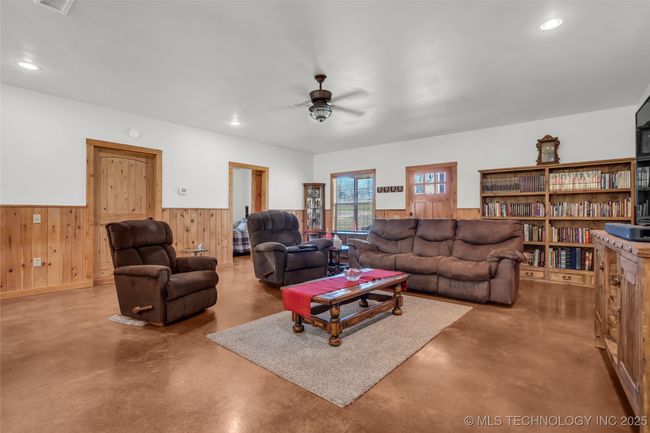 300 Nw 6 Th St, House other with 3 bedrooms, 2 bathrooms and null parking in Kingston OK | Image 16