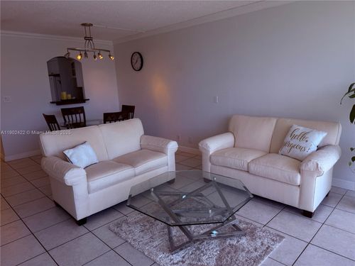apt-409-3475 N Country Club Dr, Aventura, FL, 33180-1777 | Card Image