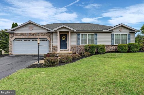 10 Wargo Ln, DILLSBURG, PA, 17019-8520 | Card Image