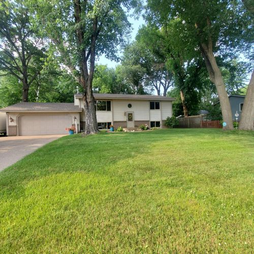 1657 Park Ave, White Bear Tp, MN, 55110-3749 | Card Image