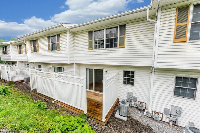 APT-4 - 1339 Riddle Ave, Townhouse with 2 bedrooms, 3 bathrooms and 3 parking in Morgantown WV | Image 31