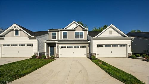 3528 Bushwillow Dr, Green, OH, 44685-0200 | Card Image