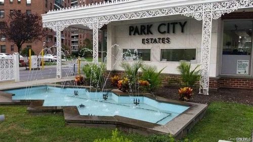 4n-61-55 98th St, Rego Park, NY, 11374-1436 | Card Image
