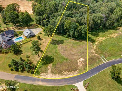 5721 Ginners Ln, Hernando, MS, 38632-9655 | Card Image