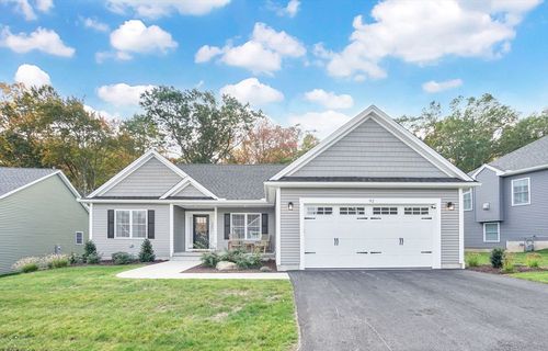 92-92 Sandalwood Dr, Wilbraham, MA, 01095-1544 | Card Image