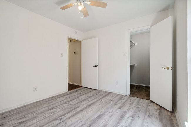 710 Cimarron Trl, House other with 3 bedrooms, 2 bathrooms and null parking in Irving TX | Image 20