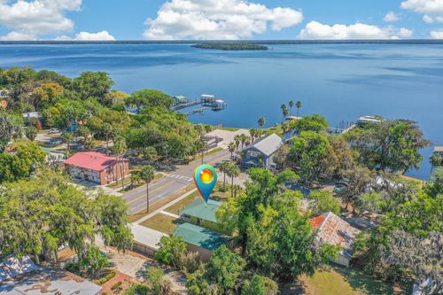 105 Central Ave, CRESCENT CITY, FL, 32112-2603 | Card Image