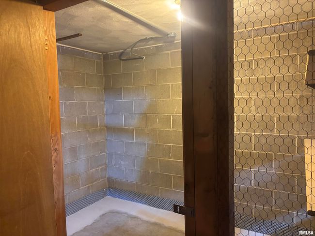 APT-28 - 920 17 Th St, Condo with 3 bedrooms, 2 bathrooms and null parking in Moline IL | Image 17