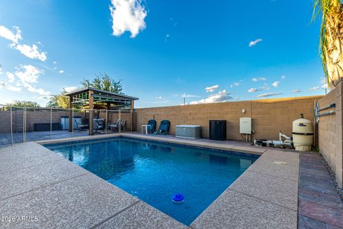 744 W Desert Hollow Dr, San Tan Valley, AZ, 85143-3441 | Card Image