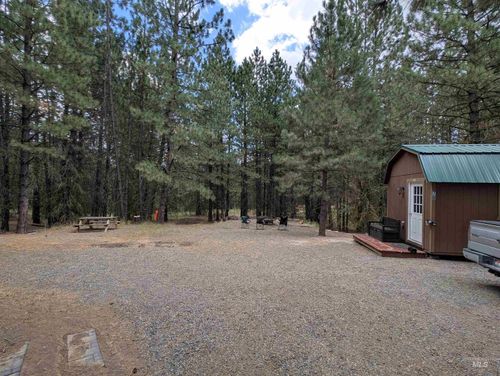 70 Price Loop, Cascade, ID, 83611-5338 | Card Image