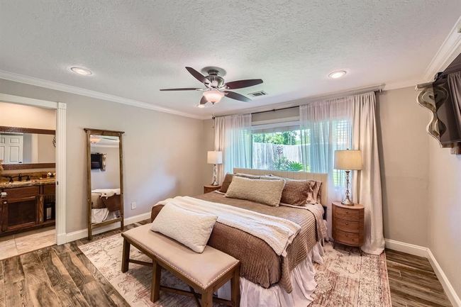 Secondary bedroom, main house | Image 22
