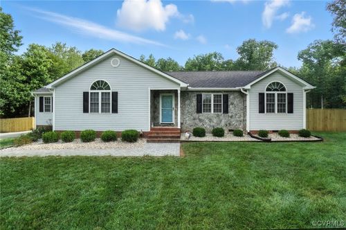 11812 Corte Castle Rd, Chesterfield, VA, 23838-4168 | Card Image