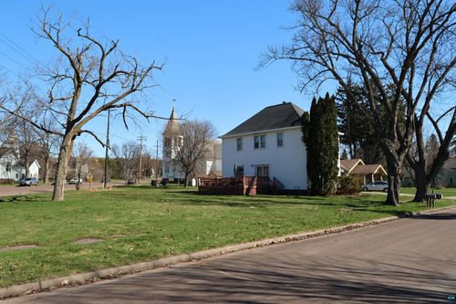 111 W 3rd St, Washburn, WI, 54891 | Card Image