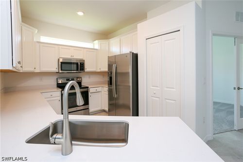 2599 Vine Ave, NAPLES, FL, 34120-5362 | Card Image