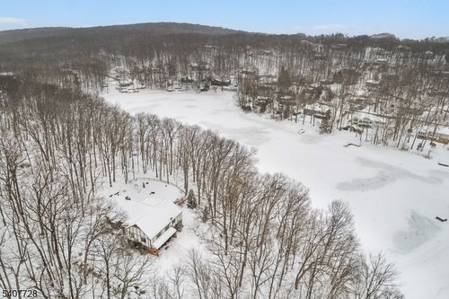 29 Dogwood Trl, Hardyston, NJ, 07460-1432 | Card Image