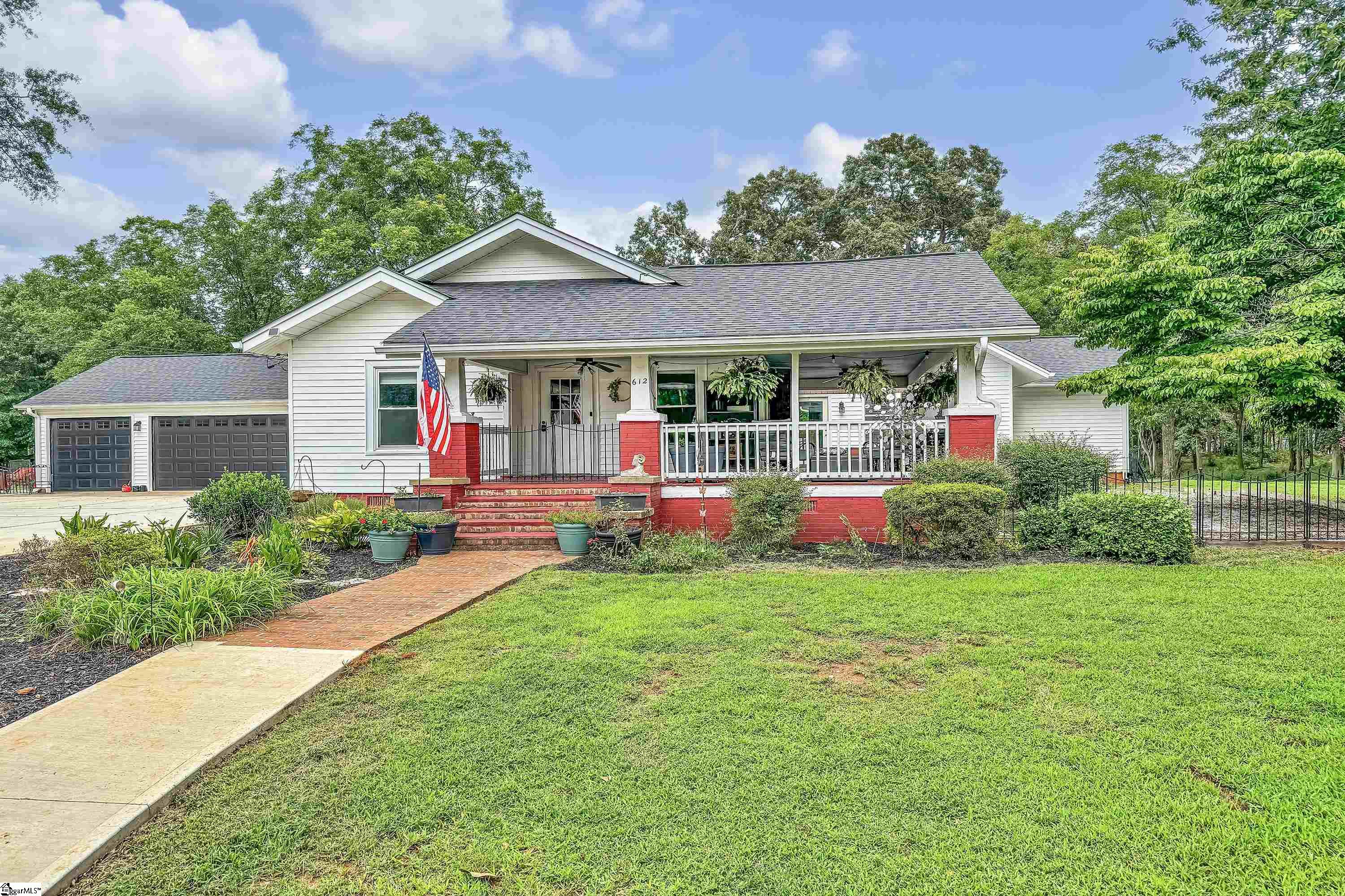 Watkins Rd, Greenville, SC 29617
