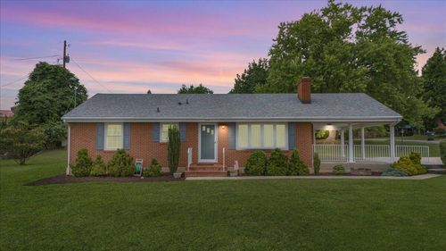 419 Diamond Rd, Salem, VA, 24153 | Card Image