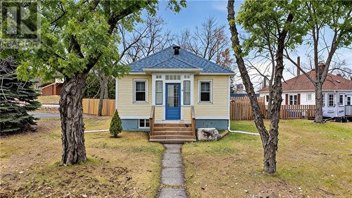 32 Lindsley St, Falconbridge, ON, P0M1S0 | Card Image