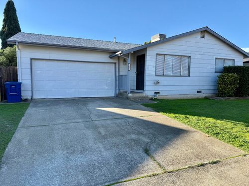 3688 Polaris Way, Redding, CA, 96002-3045 | Card Image