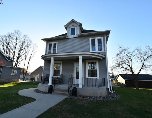 324 2nd Ave, Wanamingo, MN, 55983-3837 | Card Image