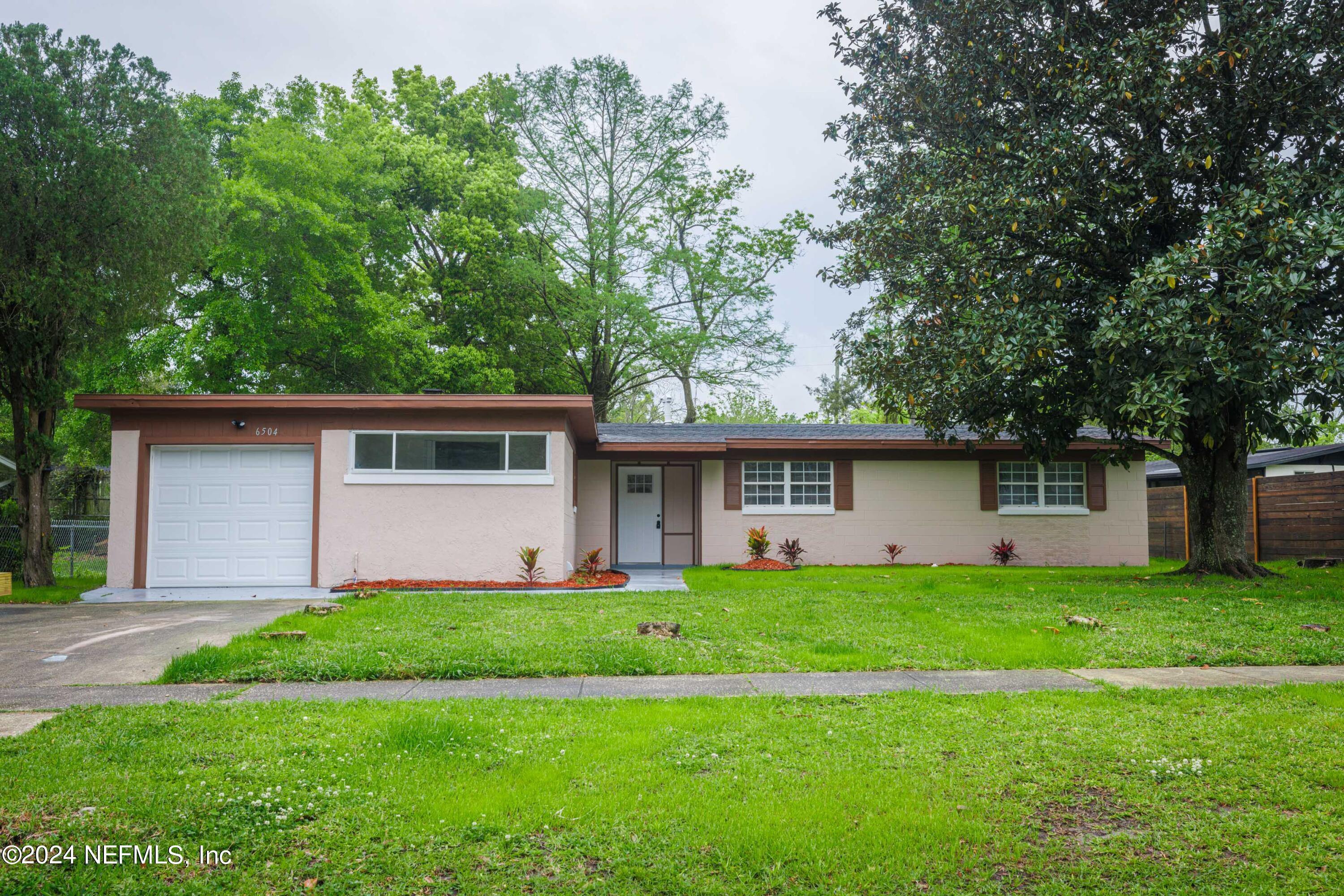 Cooper Ln, Jacksonville, FL 32210