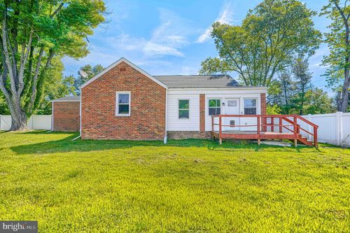 15 Mountain Rd, FALLSTON, MD, 21047-2844 | Card Image