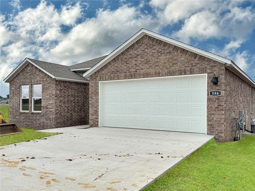 530 S Arizona Dr, Fayetteville, AR, 72701 | Card Image