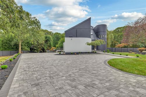 3 Lavender Ln, East Islip, NY, 11730-3000 | Card Image