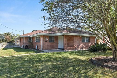 10559 Jefferson Hwy, River Ridge, LA, 70123-1860 | Card Image